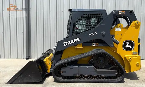2023 John Deere 317G