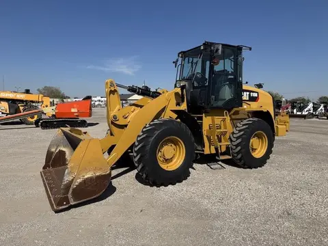 2020 Caterpillar 910M