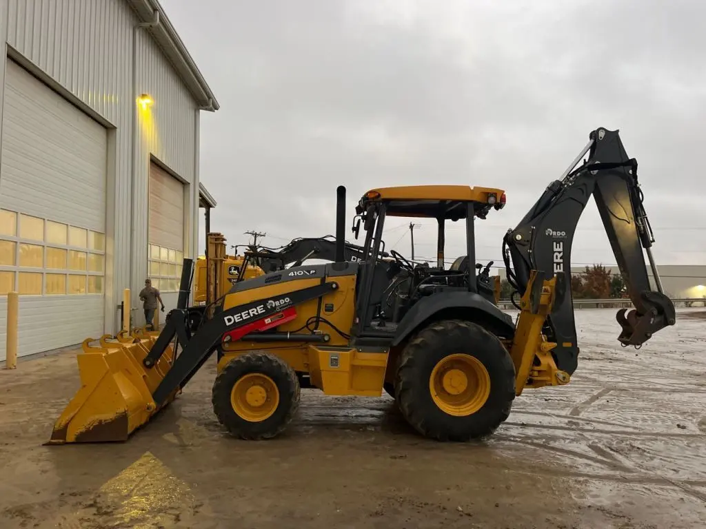 2023 John Deere 410P
