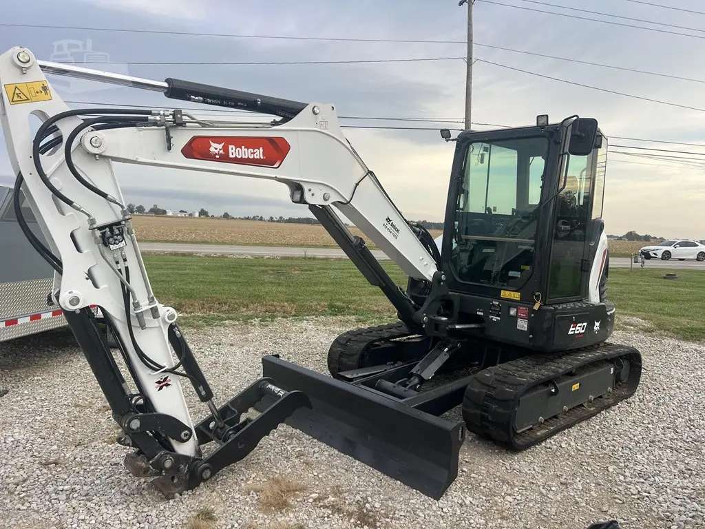 2024 Bobcat E60R2