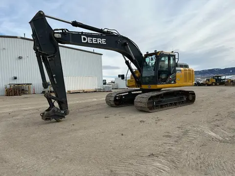 2020 John Deere 210GLC