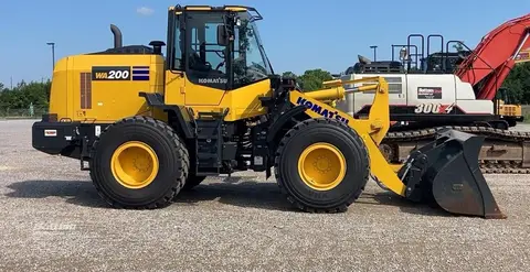 2022 Komatsu WA200-8