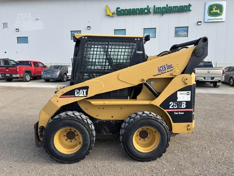 2009 Caterpillar 252B2