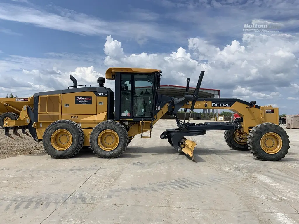 2021 John Deere 672G