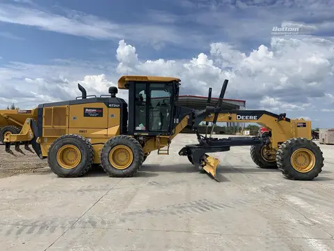 2021 John Deere 672G