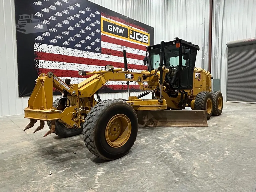 2022 Caterpillar 140GC
