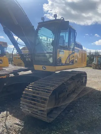 2022 John Deere 300G LC