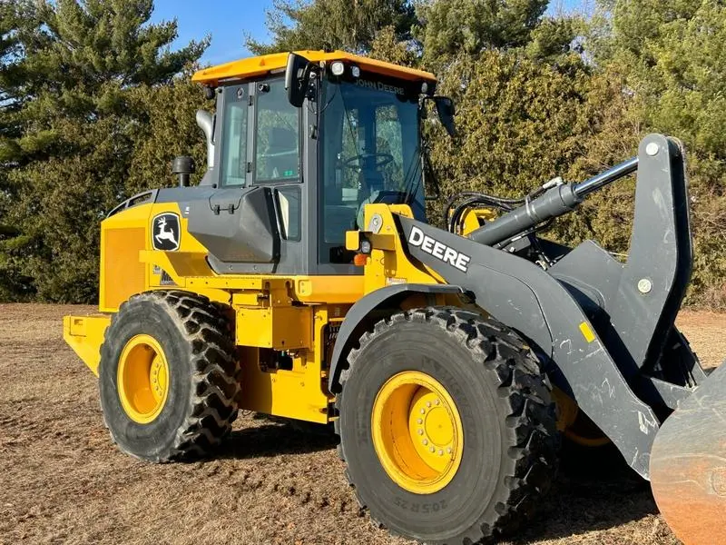 2019 John Deere 544L