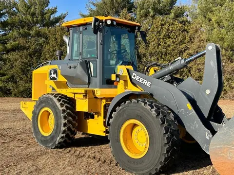 2019 John Deere 544L