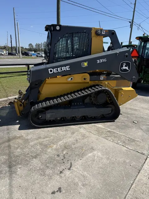 2021 John Deere 331G