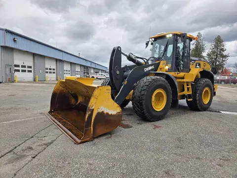 2024 John Deere 644P