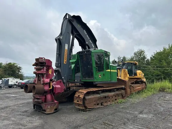 2017 John Deere 853M