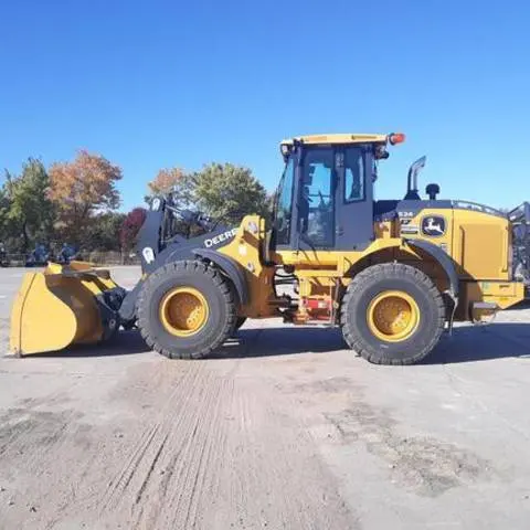 2023 John Deere 524P