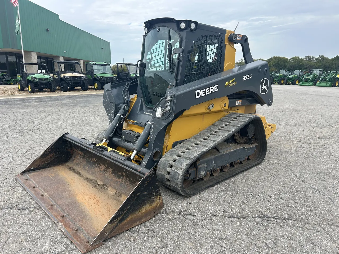 2023 John Deere 333G