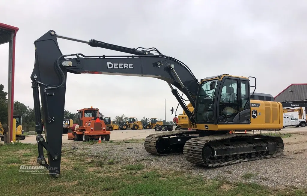 2023 John Deere 210G
