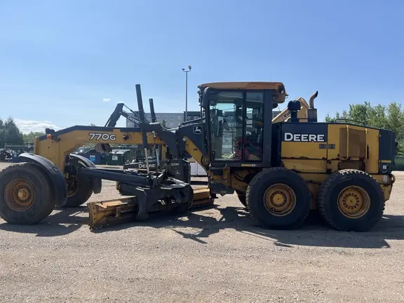 2010 John Deere 770G