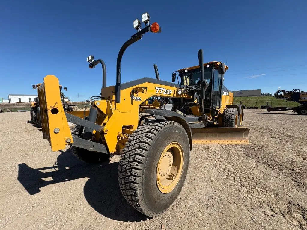 2019 John Deere 772G