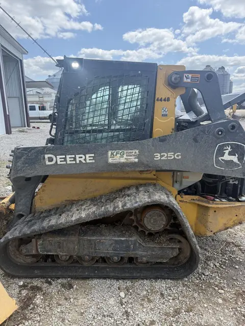 2020 John Deere 325G