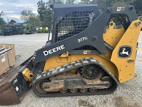 2020 John Deere 317G