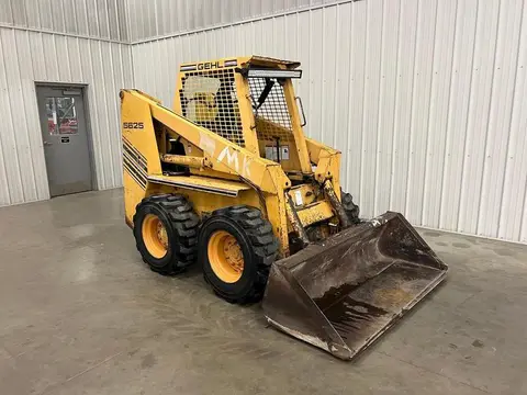 1996 Gehl 5625