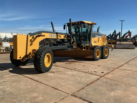 2018 John Deere 672G