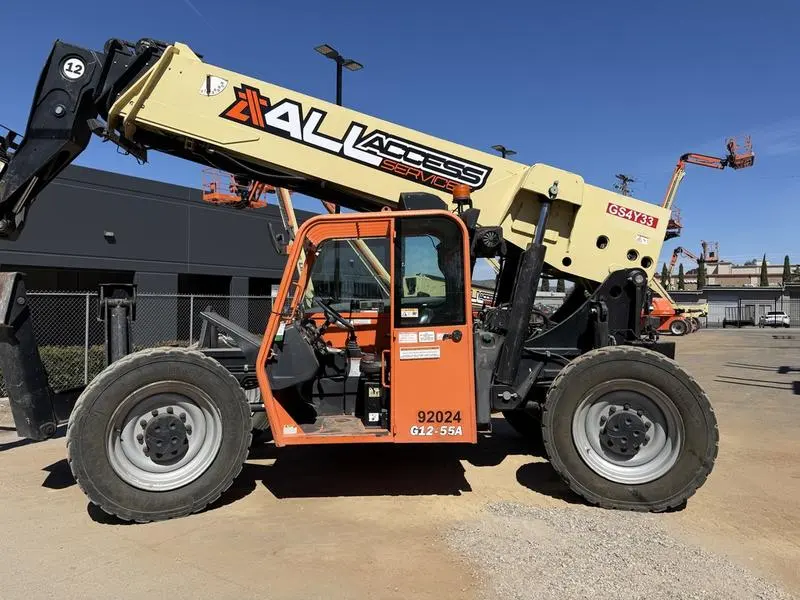 2013 JLG G12-55A