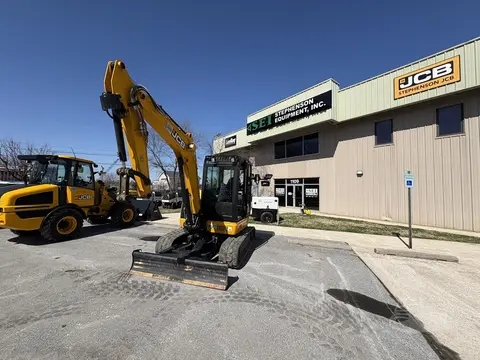2022 JCB 48Z-1