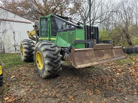 2006 John Deere 748G III