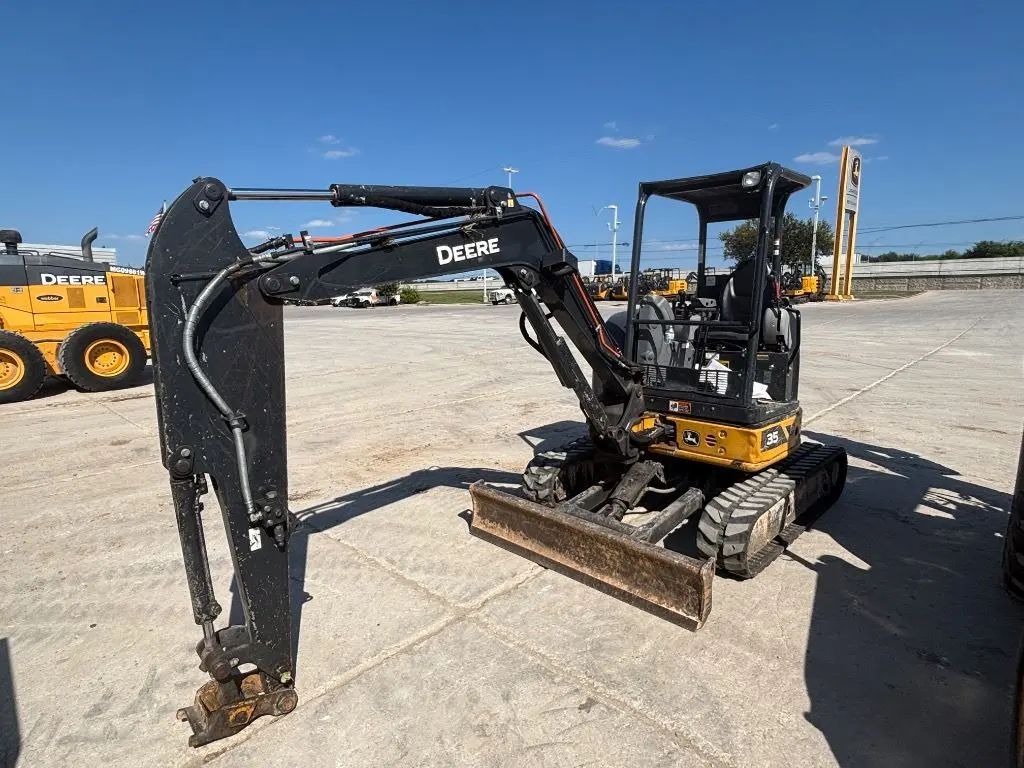 2024 John Deere 35P