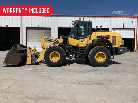 2023 Komatsu WA320-8