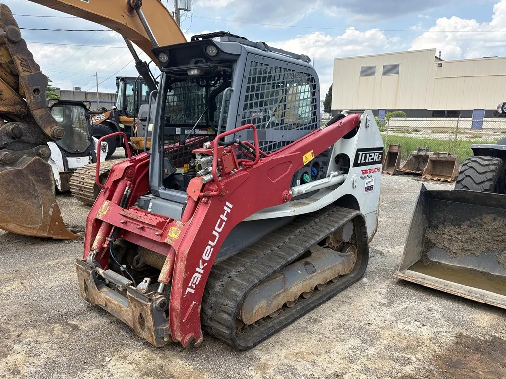 2022 Takeuchi TL12R2