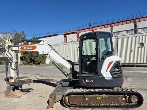 2021 Bobcat E50R2