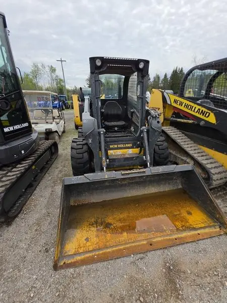 2014 New Holland L218