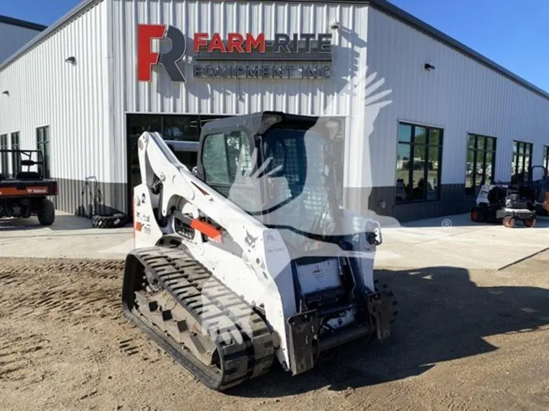 2021 Bobcat T740