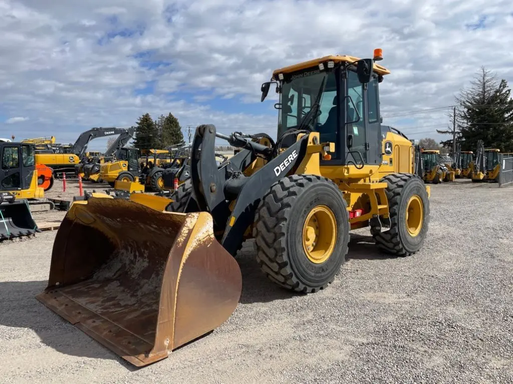 2021 John Deere 444P
