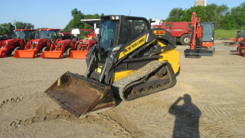 2021 New Holland C332