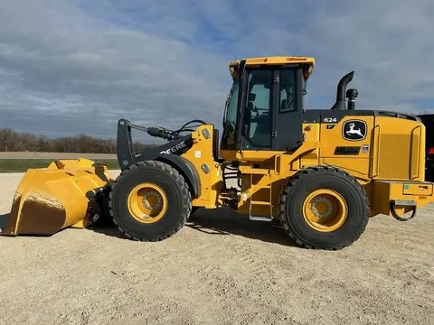 2023 John Deere 624P