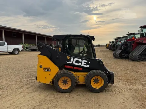 2022 JCB 215