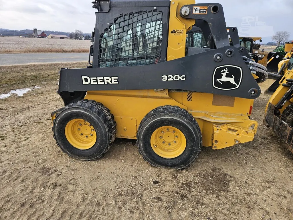2021 John Deere 320G