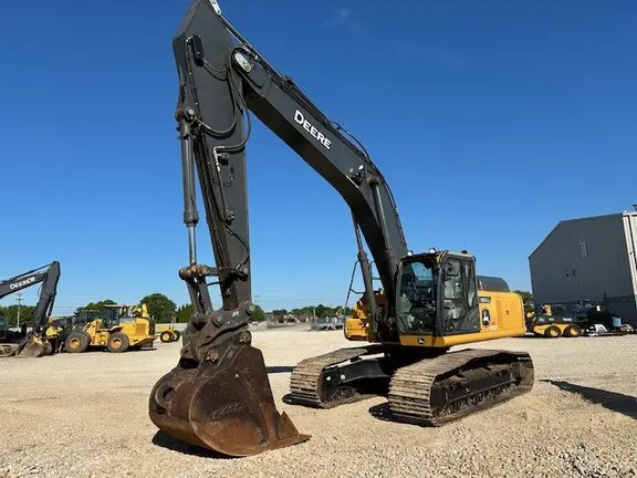 2022 John Deere 350GLC