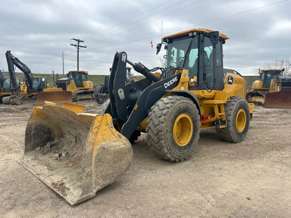 2024 John Deere 544P
