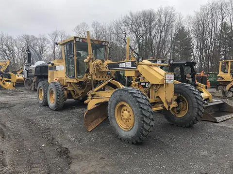 1999 Caterpillar 140H VHP
