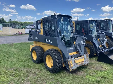 2022 John Deere 324G