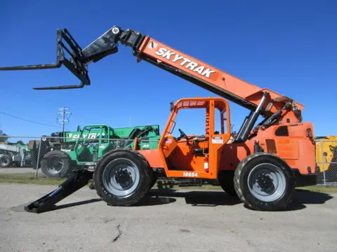 2016 SkyTrak 10054
