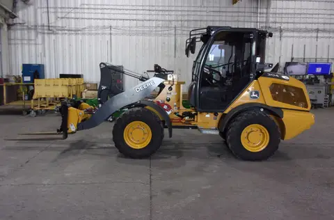 2023 John Deere 204G