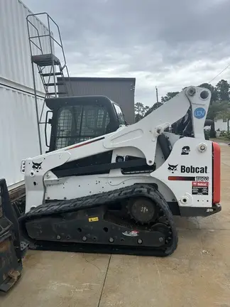 2017 Bobcat T870