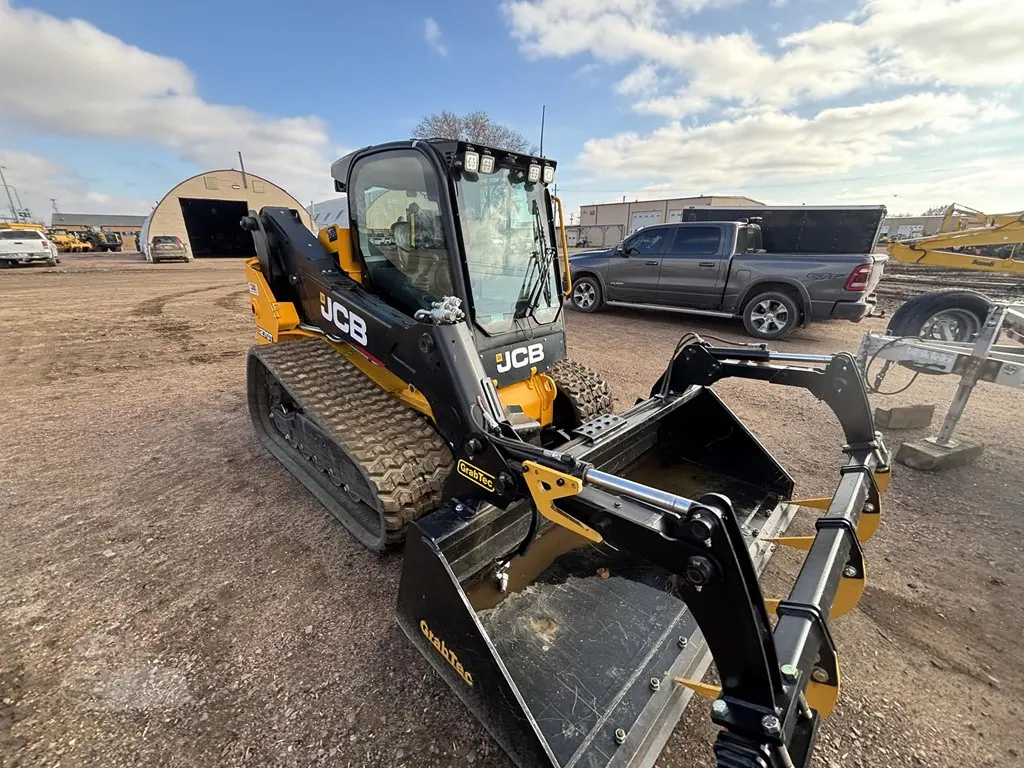 2024 JCB 270T