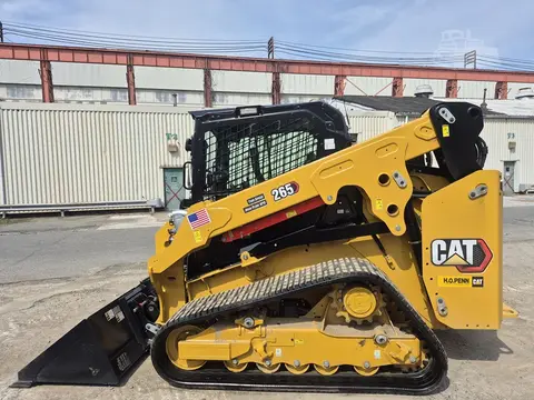 2025 Caterpillar 265