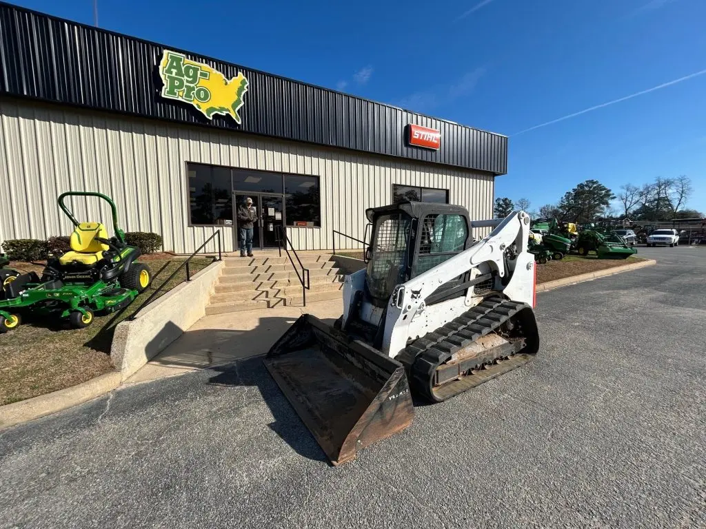 2021 Bobcat T740