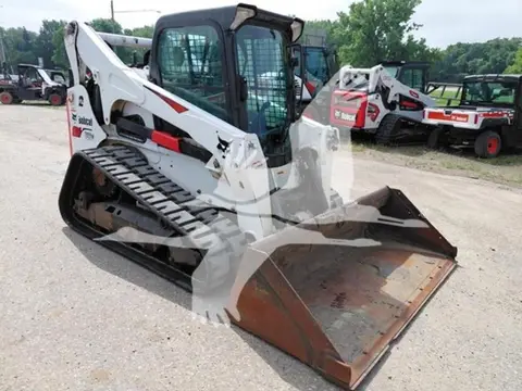 2021 Bobcat T870
